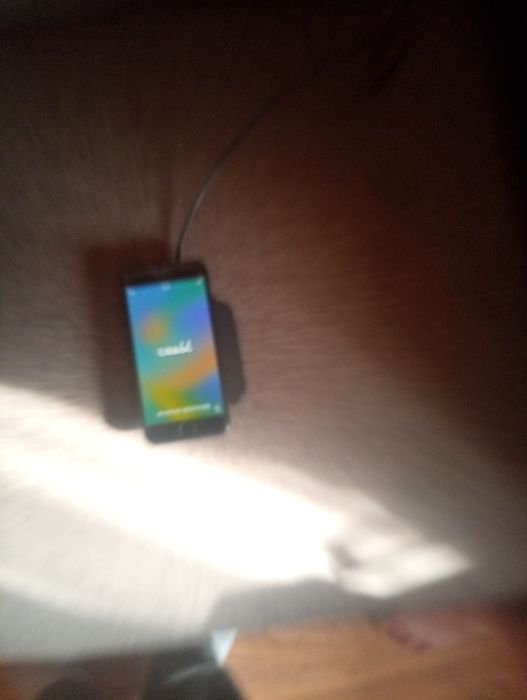 iPhone 8 64gb / PERSKIE OKO
