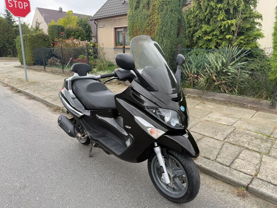 Piaggio Xevo Piaggio Xevo 125  Kat.B*125cm*Oparcie*2xKluczyki *X-EVO*X8*