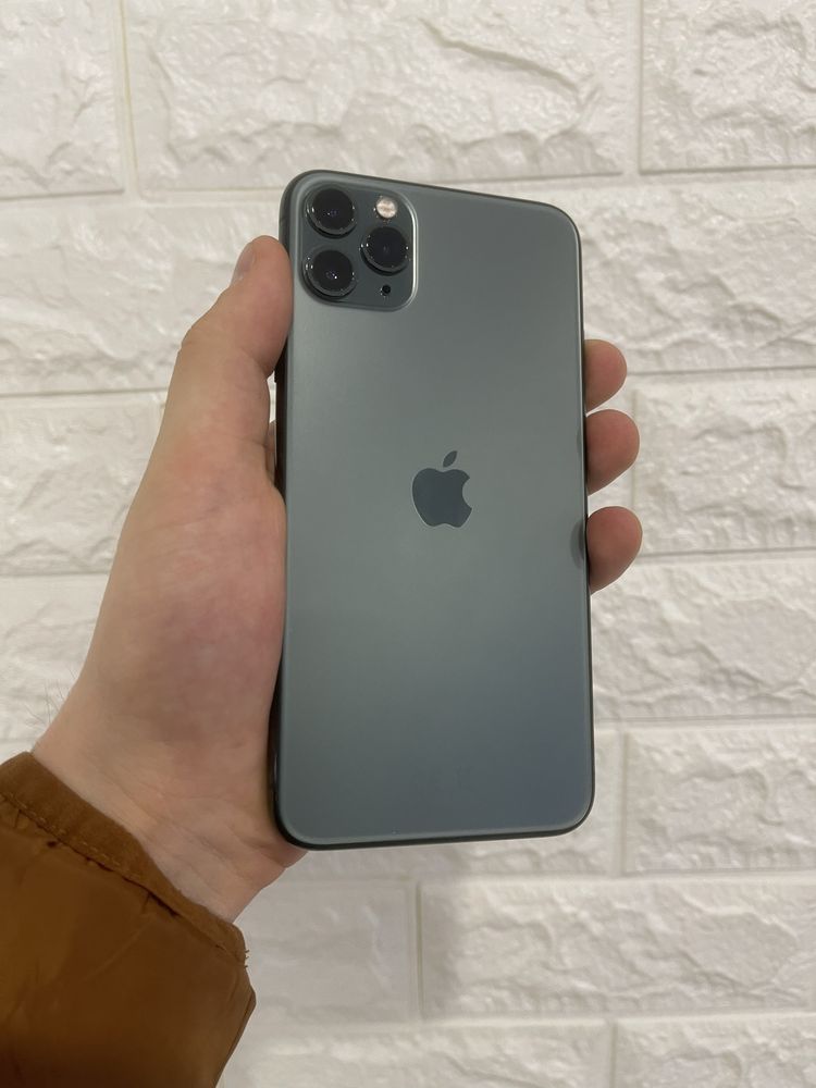 iPhone 11 Pro Max 64GB Midnight Greenn