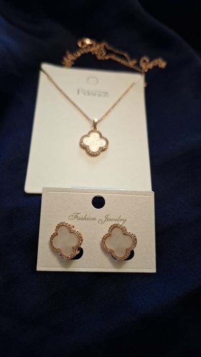 Набор медицинское золото бижутерия серьги кулон цепочка ванклиф