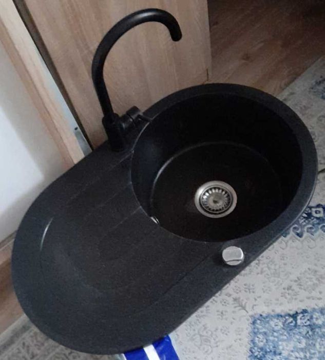 Zlewozmywak z baterią czarny