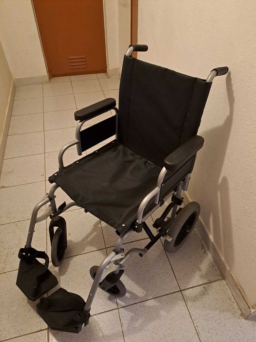 Cadeira de Rodas – Conforto, Mobilidade e acessibilidade Garantidos!