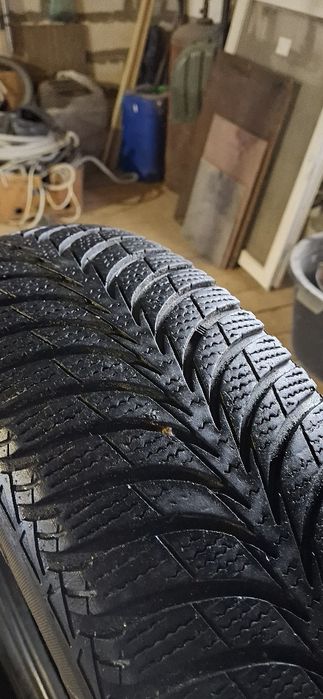 Продам зимнюю резину R15