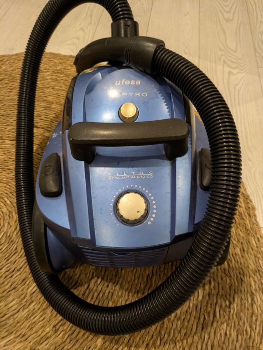 Aspirador de Água UFESA