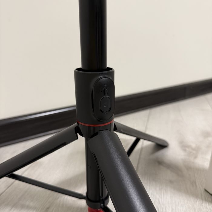 Штатив для телефону