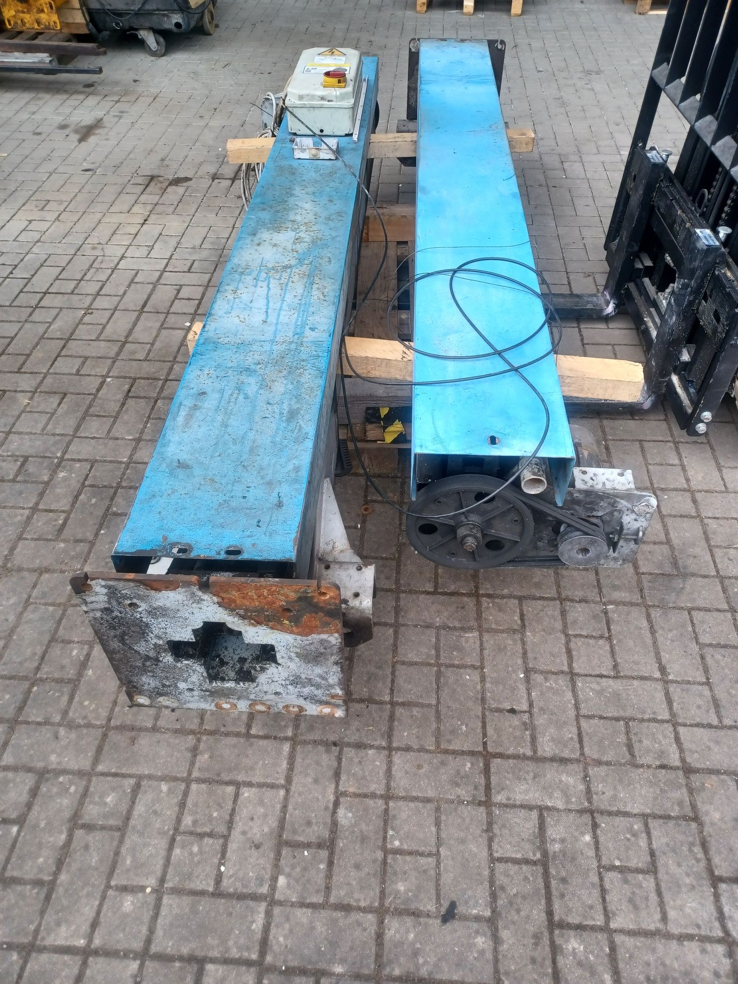 Podnośnik dwukolumnowy Ravaglioli 3.2 tony