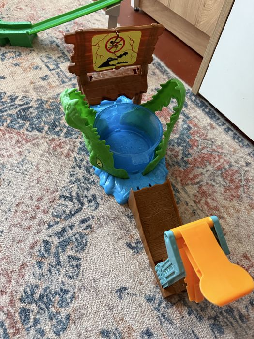 Трек Hot Wheels для монстер треків