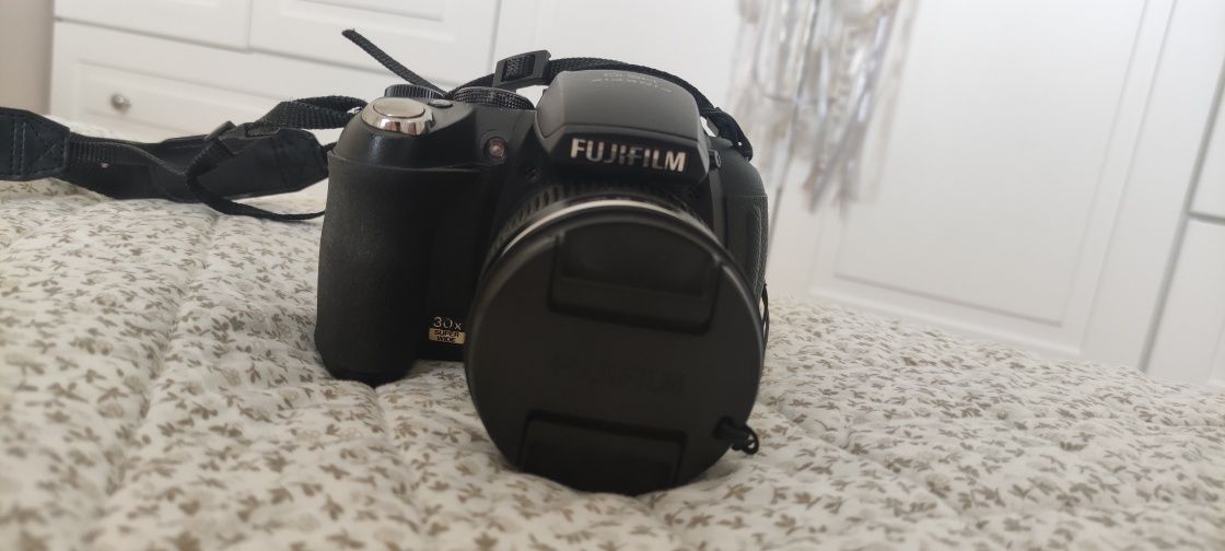 Aparat fotograficzny Fujifilm Finepix HS10