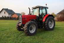 Ursus C330  Ciągnik rolniczy Massey Ferguson 8110