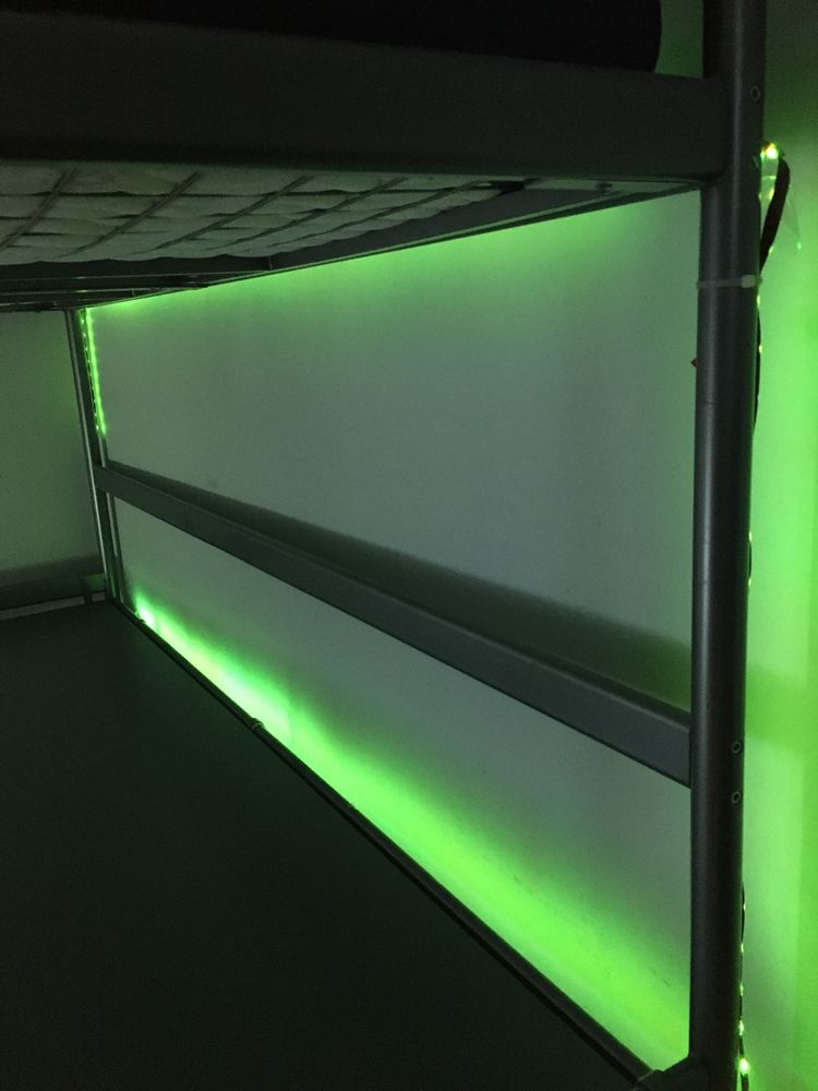 Łóżko piętrowe z biurkiem - IKEA SVARTA