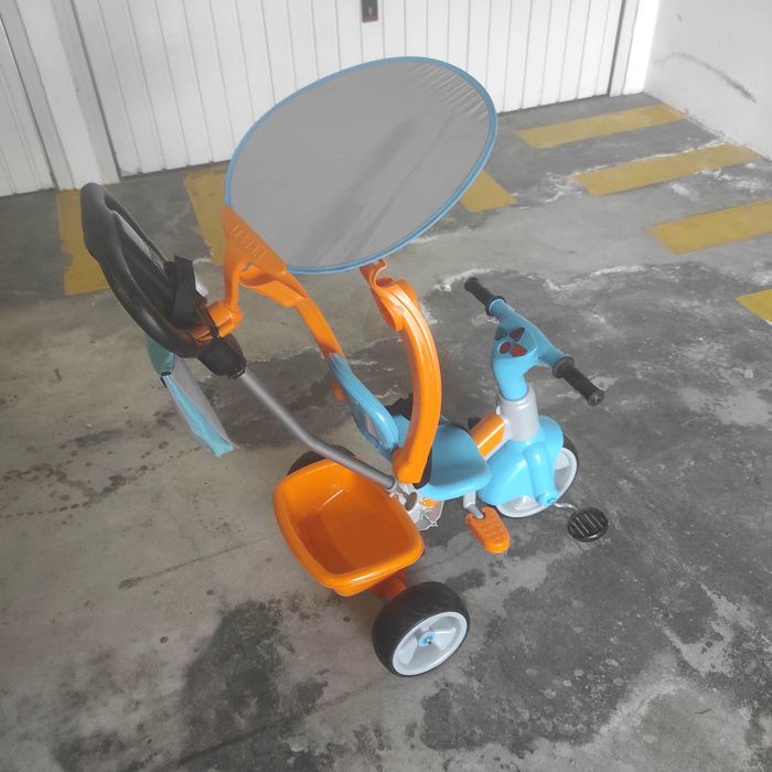 Triciclo para bebê