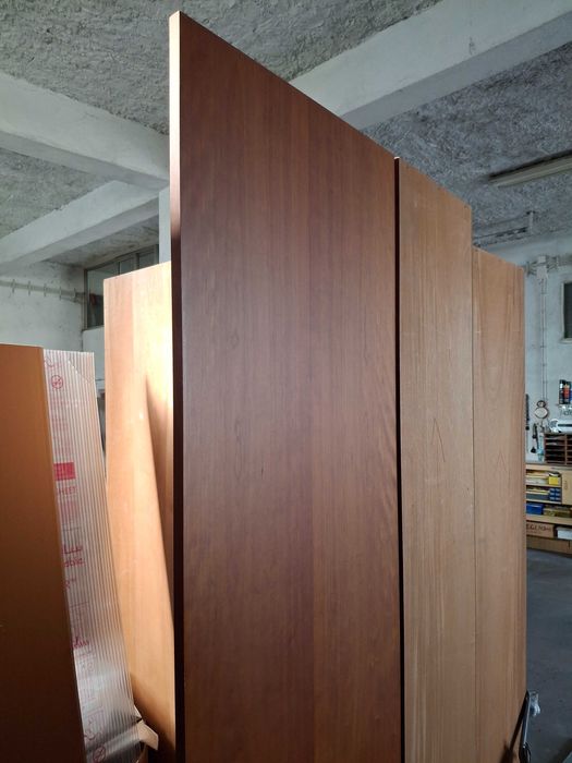 Armários de madeira (cerejeira)