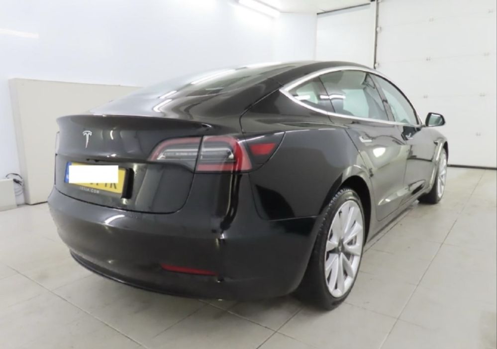 TESLA MODEL 3 STANDARD PLUS