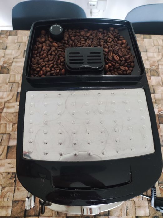 Maquina de café em grão - Magnifica's