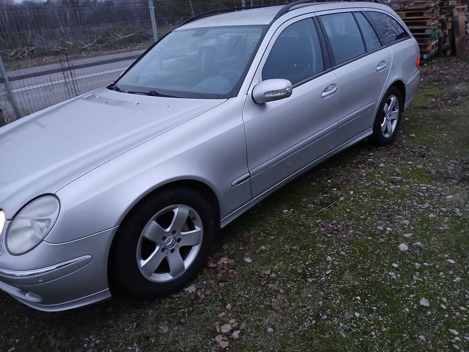 Mercedes  w 211. Kombi 3.2cdi