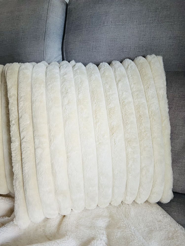 Capas de almofada de pelucia