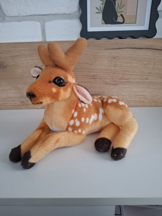 Jelonek leżący śliczna maskotka