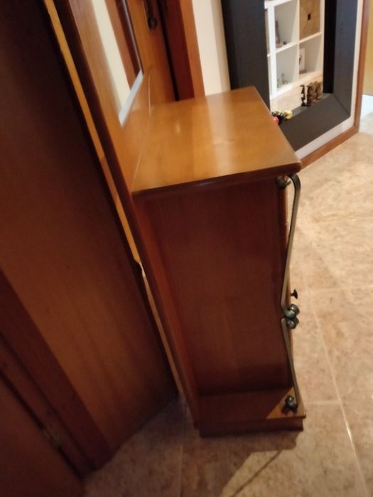 Móvel de entada como novo