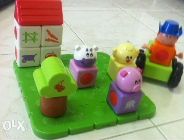 Legos/ cubos magneticos/construções Chicco blocos mágicos quinta