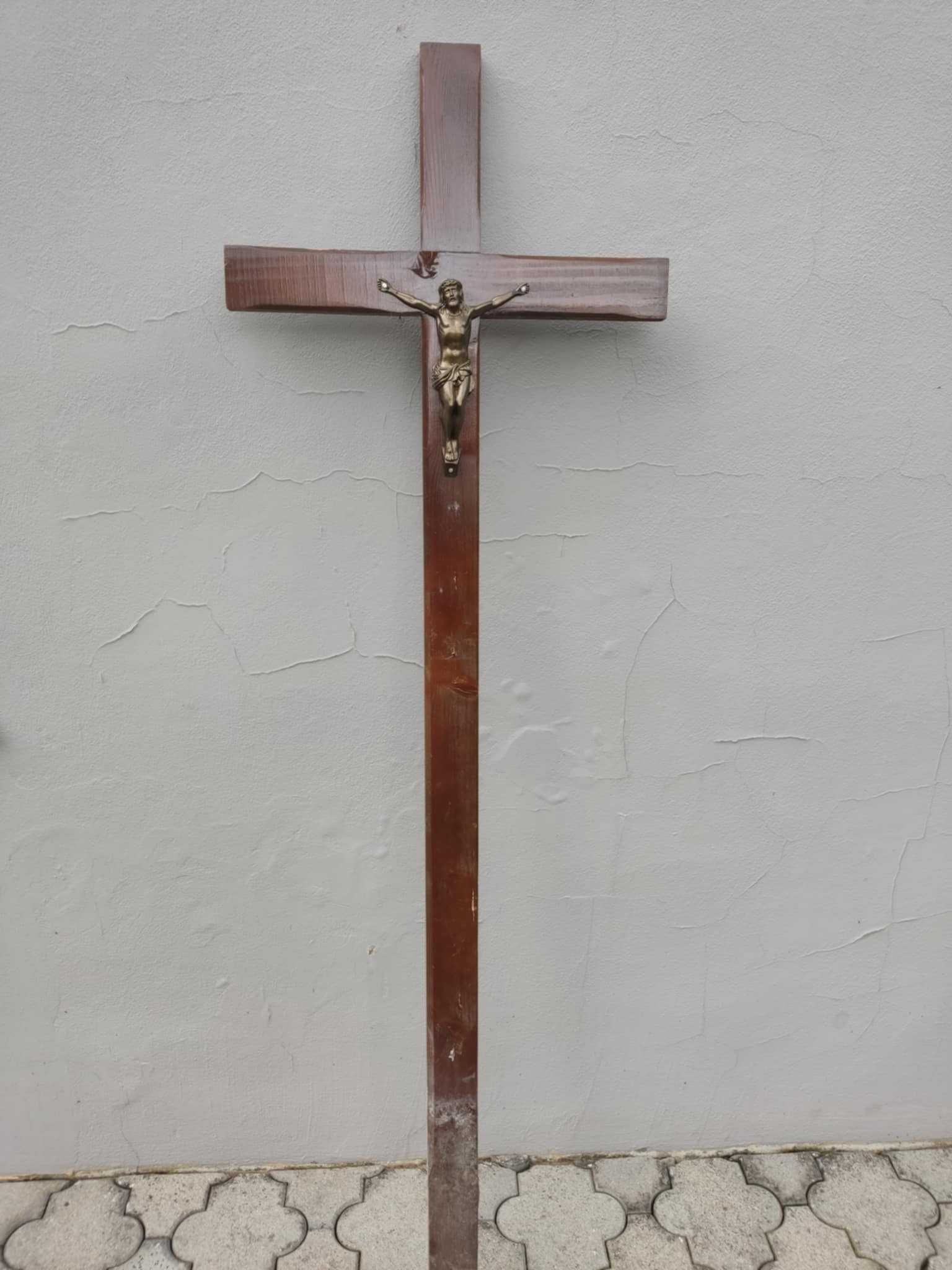Krzyże drewniane