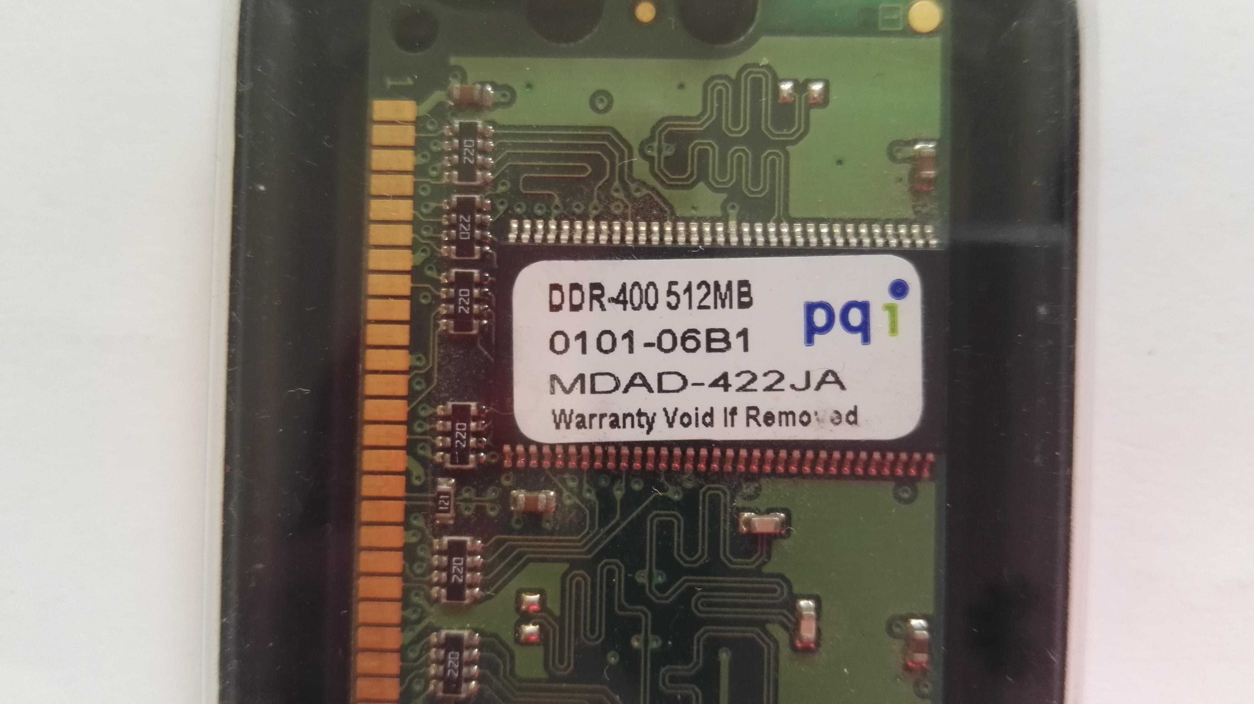 Оперативная память PQI 512MB.