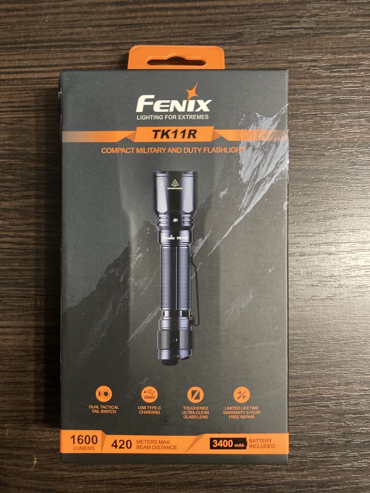 Ліхтар тактичний Fenix TK11R 1600 люмен!