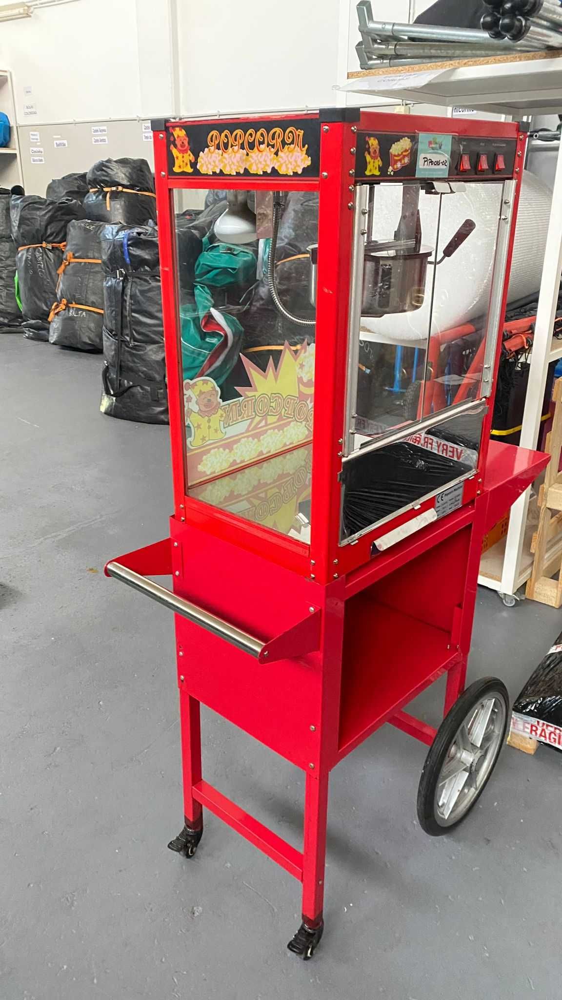Máquina de Pipocas com carrinho