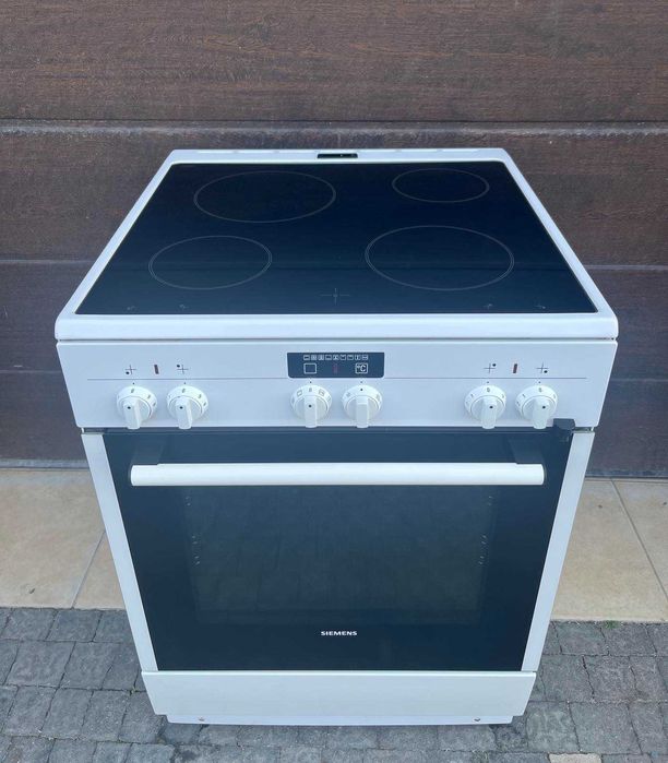 Плита електрична з духовкою Siemens 60x60x85 на 4 зони нагріву