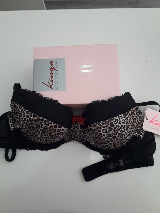 Biustonosz push-up 75C z wyjmowanymi wkladkami