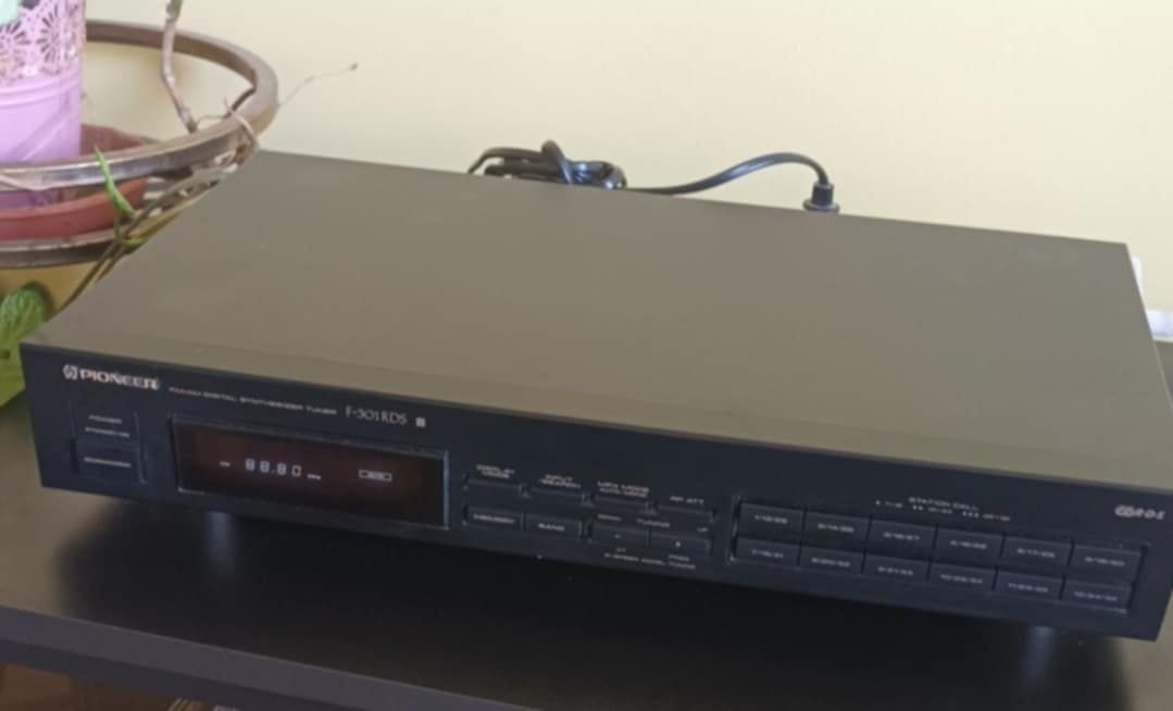 Tuner Pioneer F-301RDS