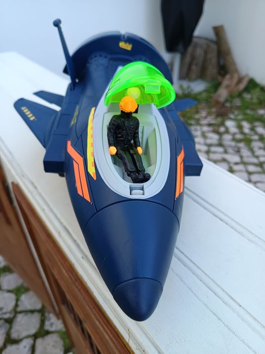 Avião Combate jato laser