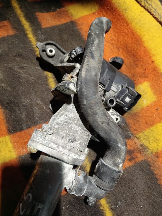 Zawór EGR kolektor ssący citroen C5 peugeot 2,0 HDi