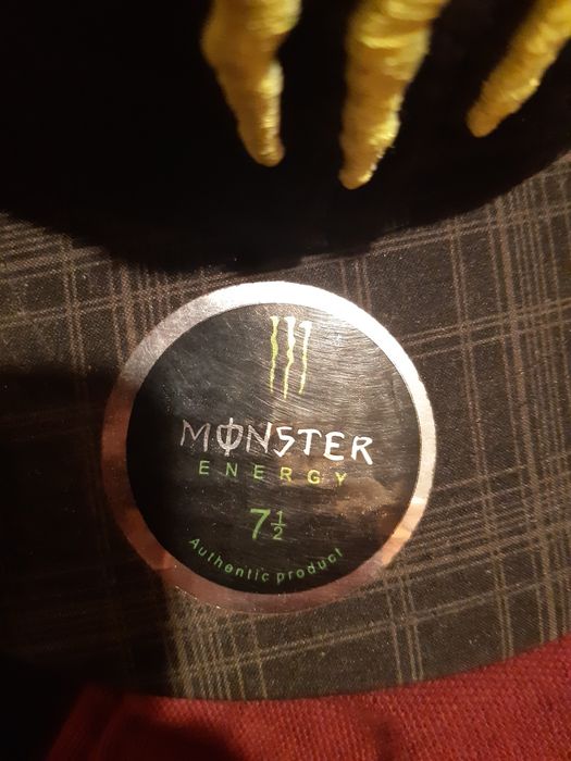 Chapéu one industries monster energy