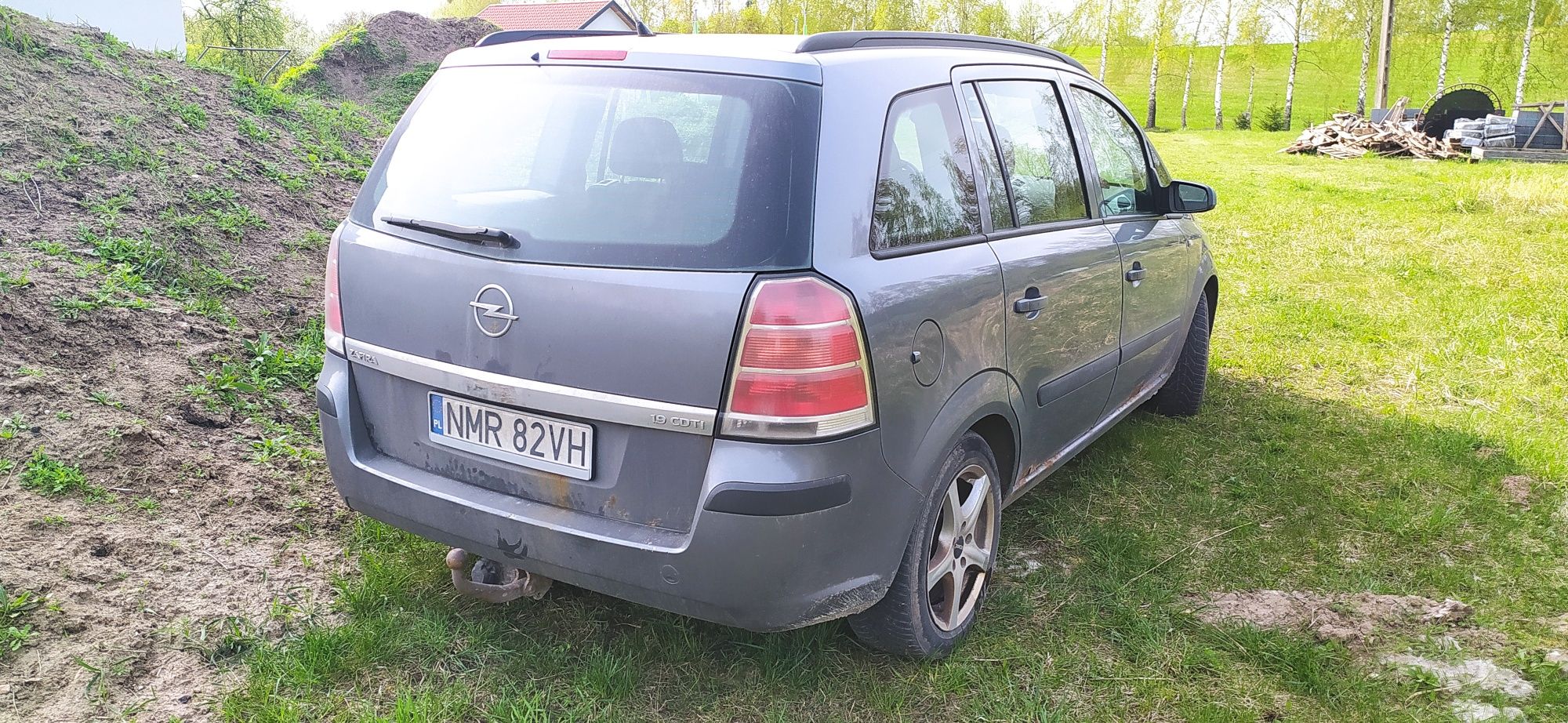 Opel Zafira B 1,9  2005r