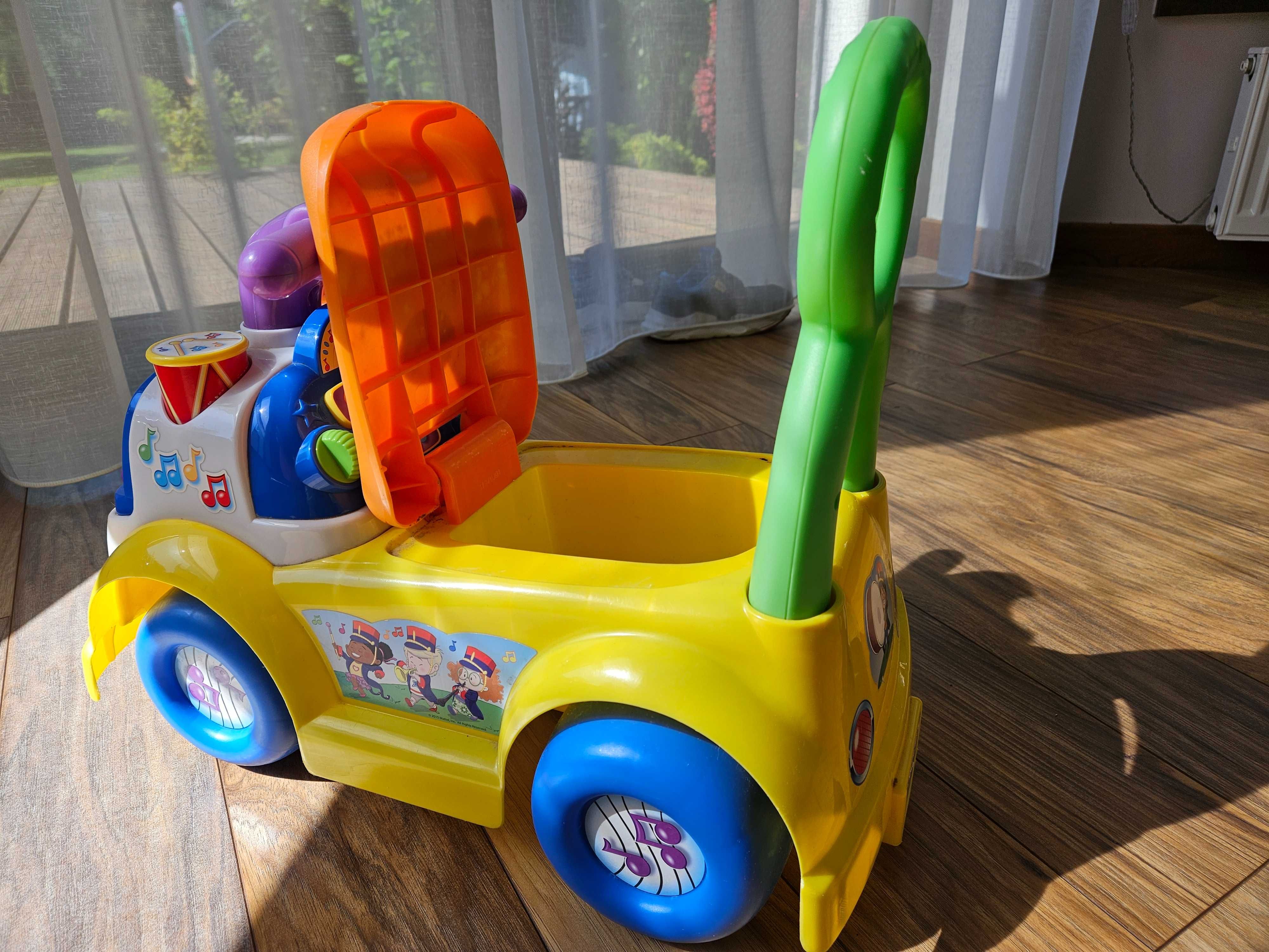 auto,jeździk fisher price, grający