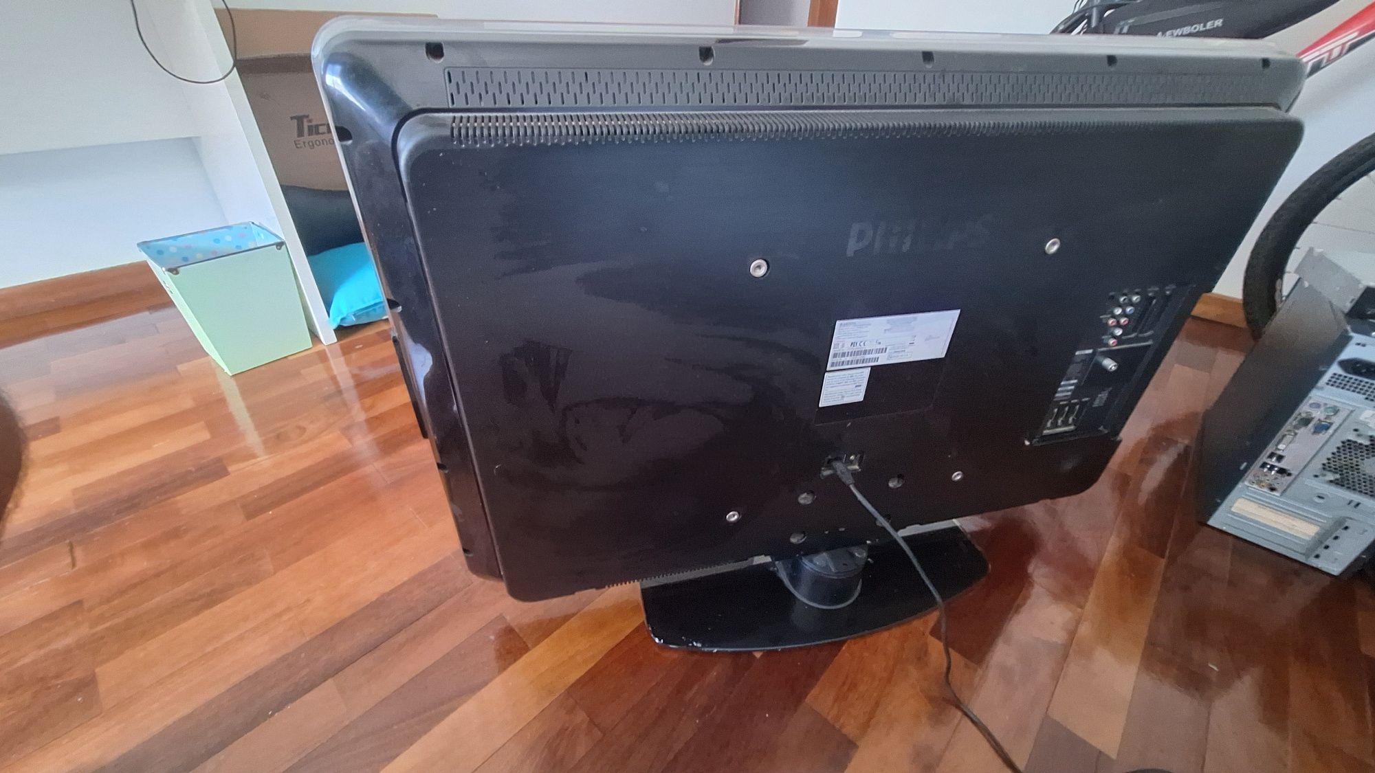 Tv Philips 37"  TFT