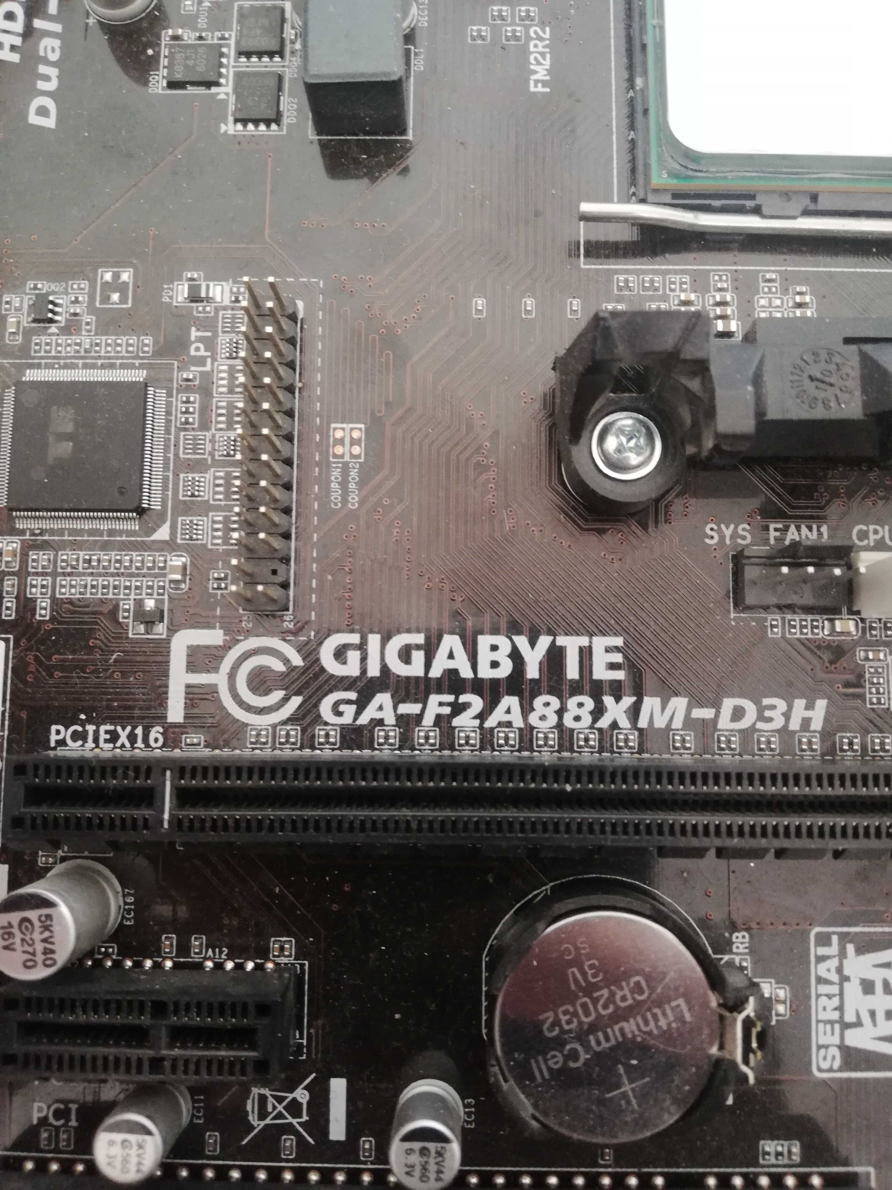 Материнская плата Gigabyte ga f2a68xm с процессором amd a4 под ремонт