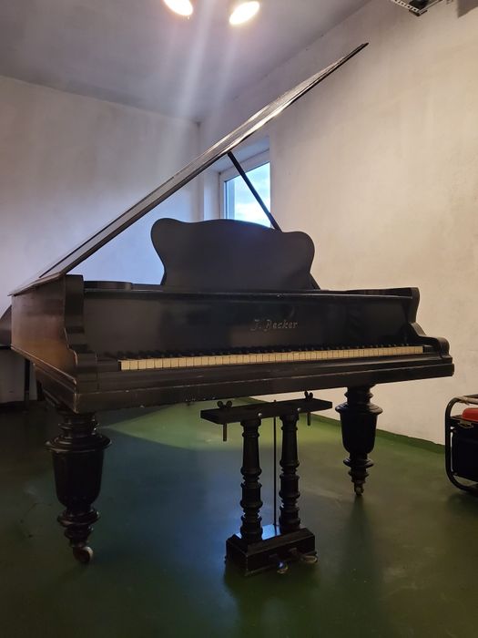 Fortepian Jacob Davidovich Becker (Bekker) pianino 1904 - 1914 J.Becke