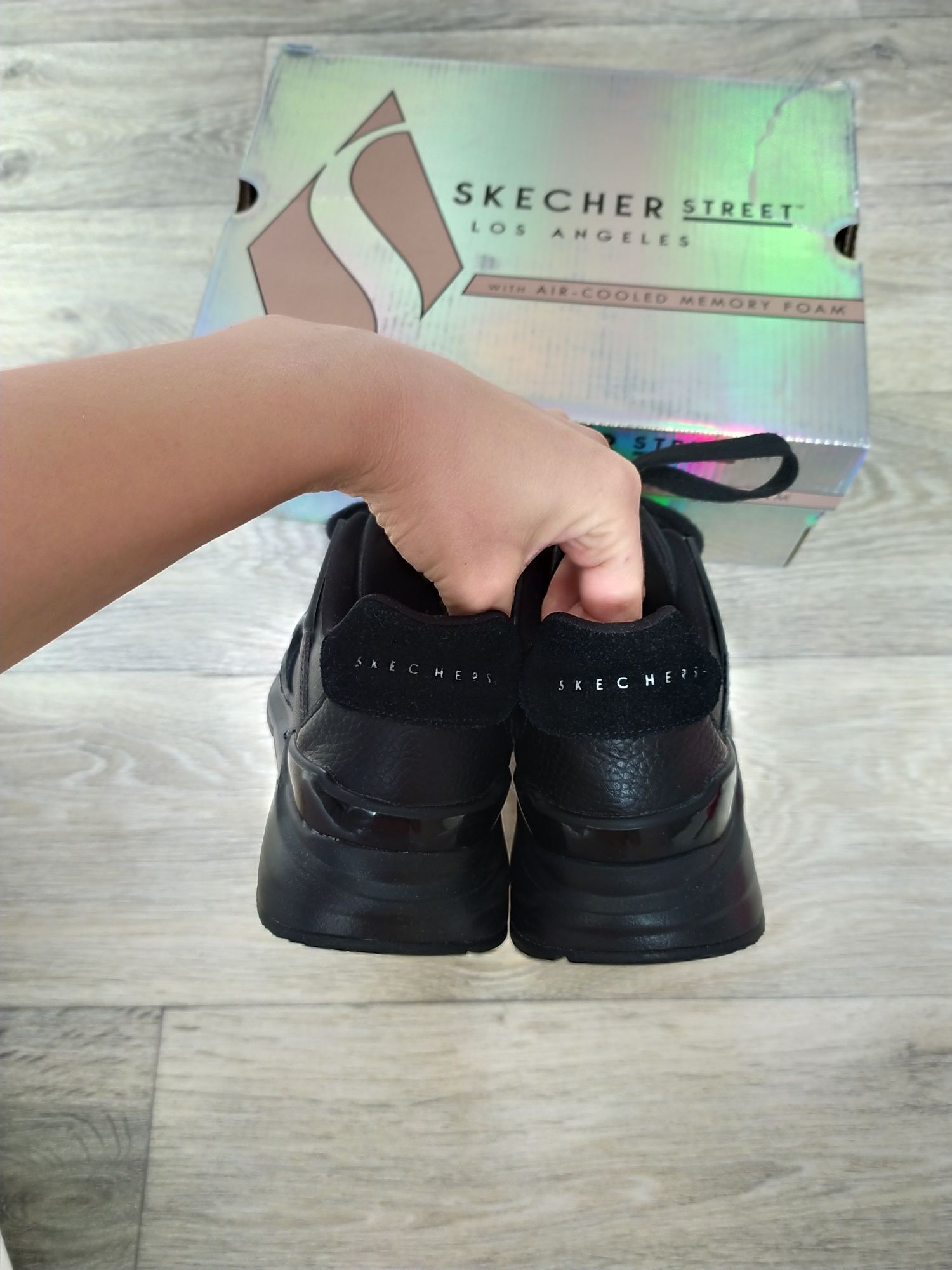 Кросівки кросовки  Skechers zara