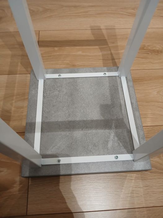 Hoker, stołek barowy/kuchenny