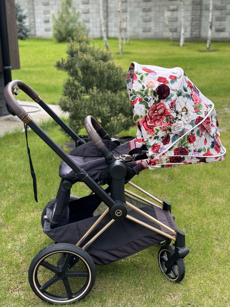 Прогулянкова коляска Cybex Priam 4.0 Blossom Light на шасі Rosegold