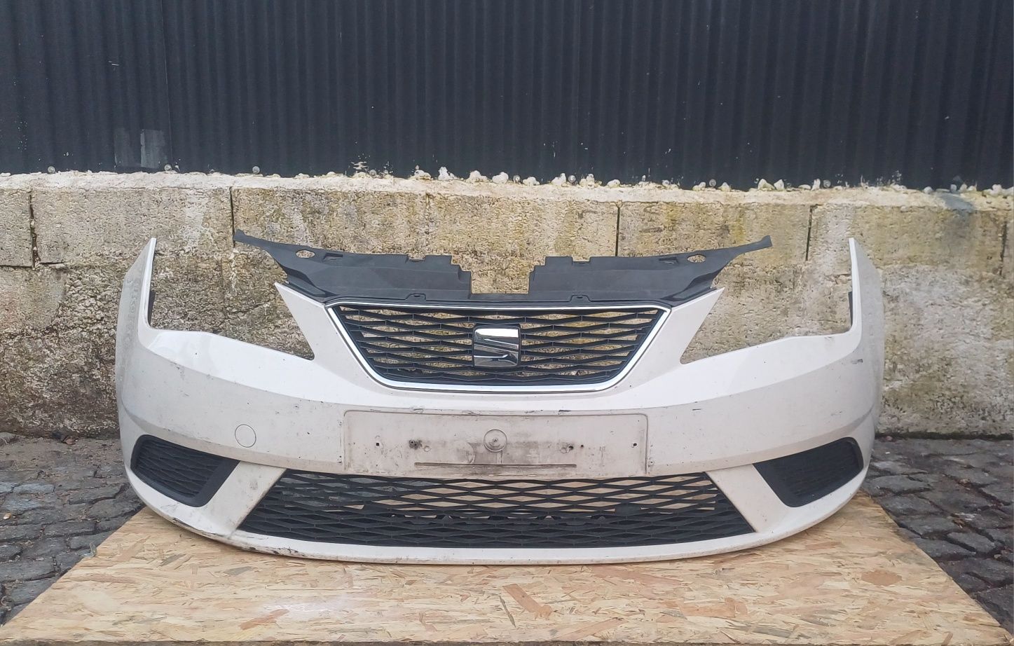 Para-choques Seat Ibiza 6J