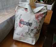 Torebka Torba na zakupy w kwiaty Moschino logo