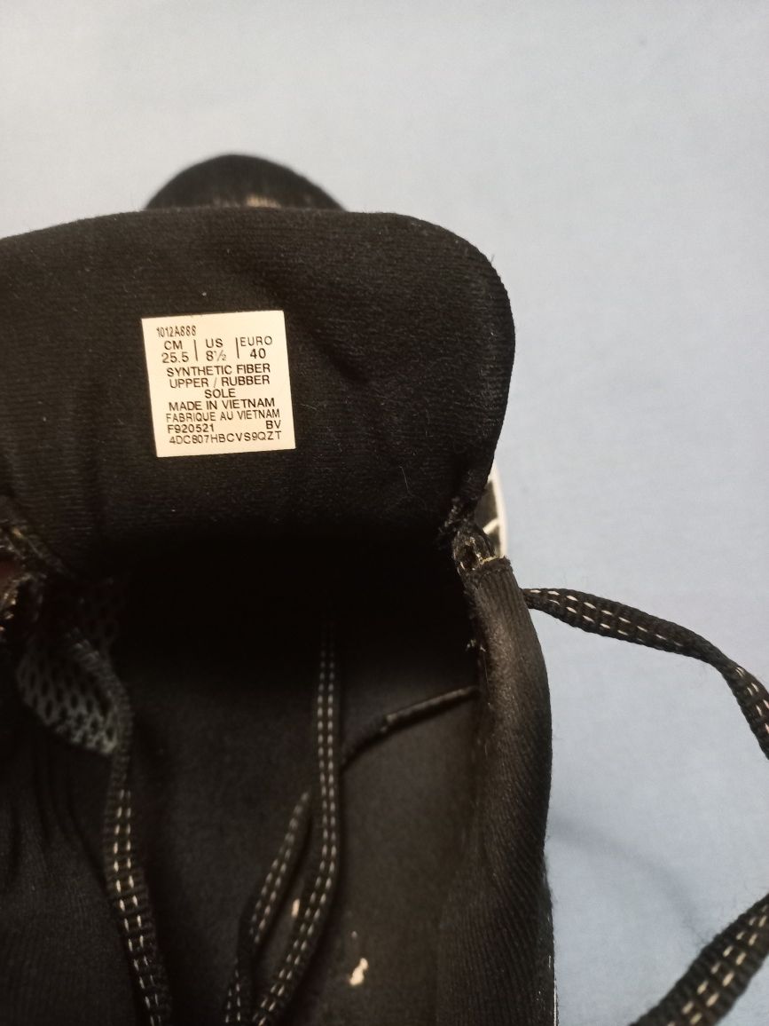 Бігові кросівки ASICS Gel-Cumulus 23. 39,5-40р.стан чудовий,оригінал