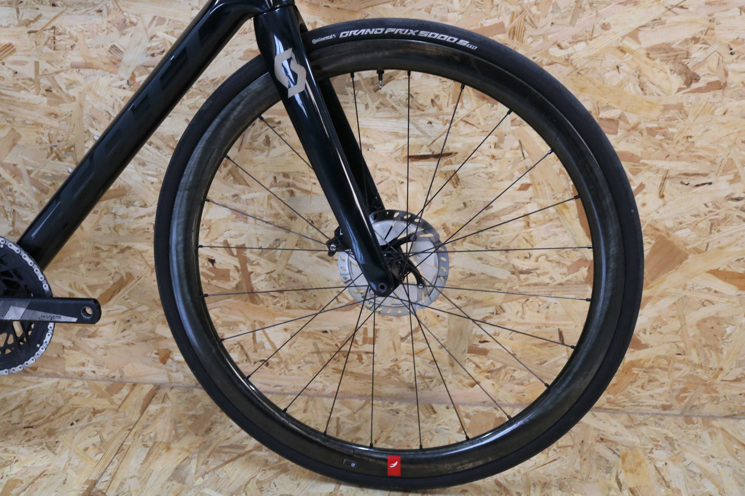 Bicicleta carbono Scott Addict RC - Sram Rival AXS - Rodas Carbono