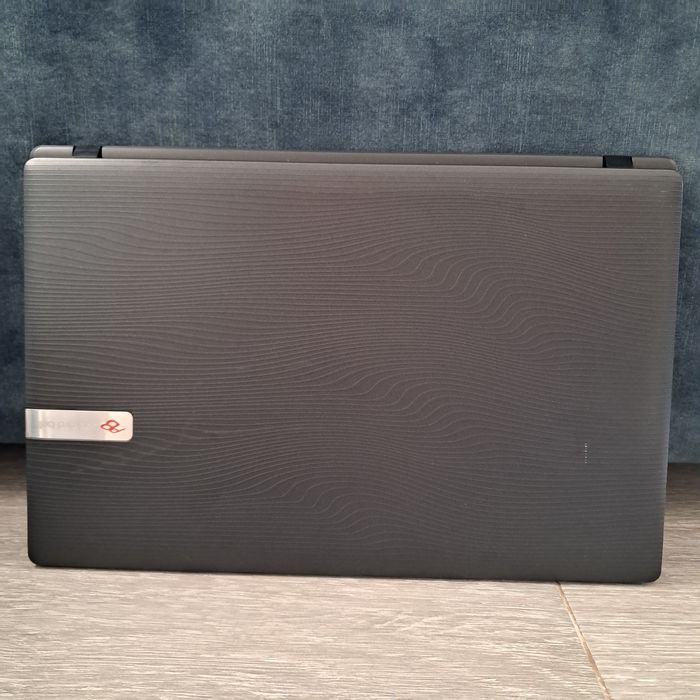 Продам ноутбук Packard bell