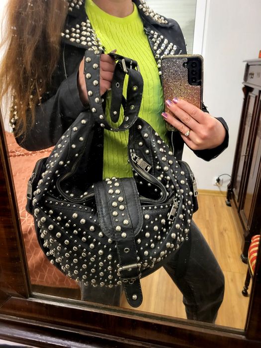 Unikatowa duża torba Hilfiger Denim z ćwiekami ćwieki.