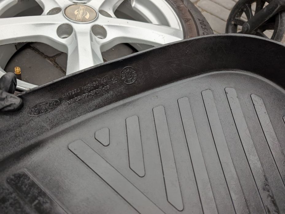 Коврик в багажник килимок FORD Mondeo 07-14 mk4 универсал