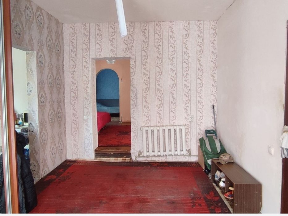 Продається 4-кімнатний будинок в місті Пирятин