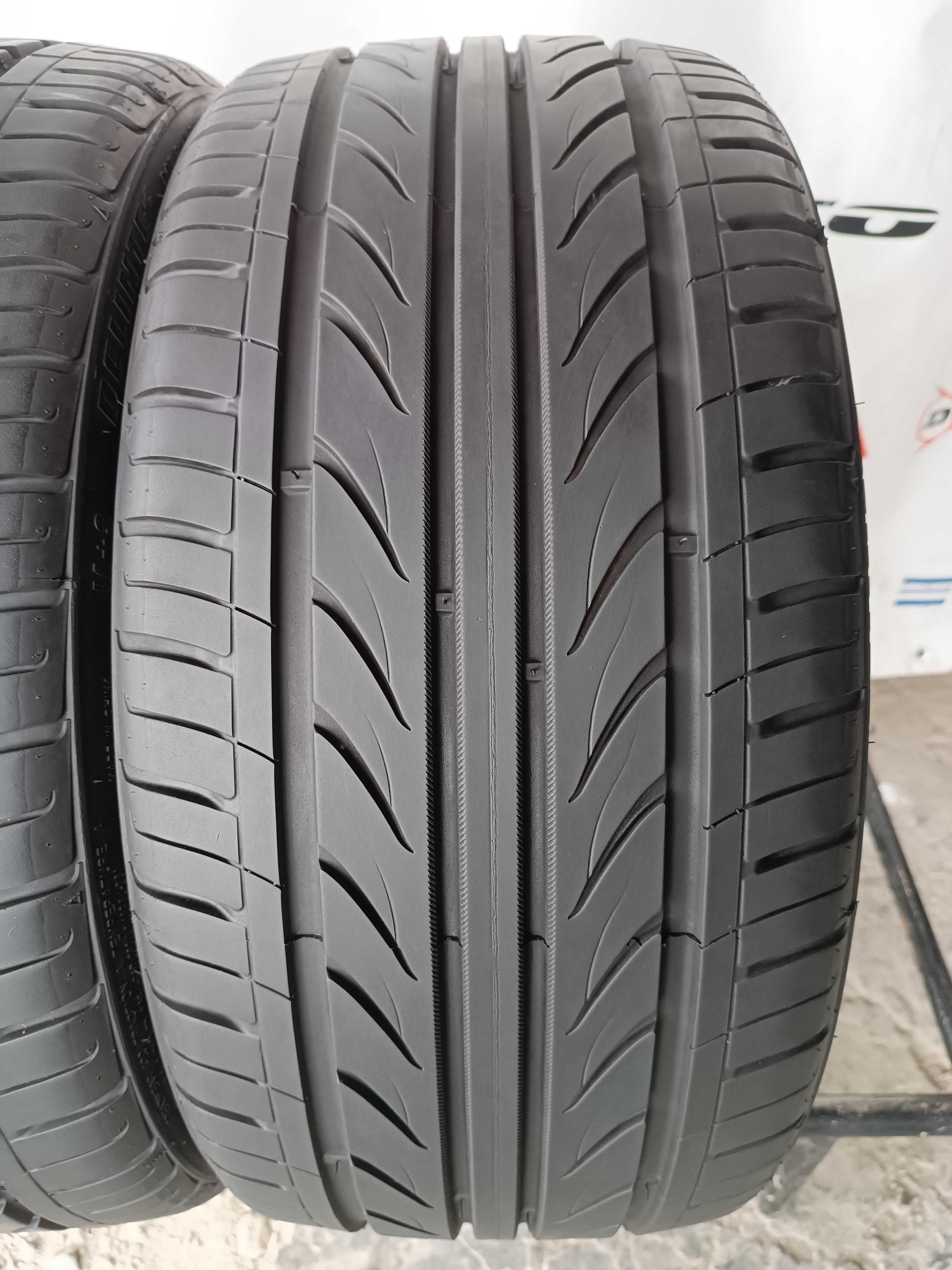 Літні шини 245/30 R20 Delinte thunder d7 2021рік 7мм